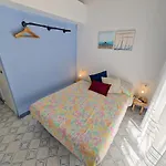 La Maisonnette Bleue