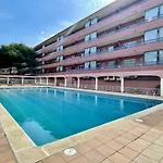 Salles Beach 6