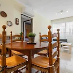 Hauzify I Apartament Canigo