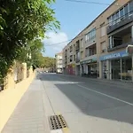 Bonito Apartamento De 2 Habitaciones En Roses Con Estacionamiento, Aire Acondicionado, Cerca Del Centro Y De La Playa - Es-204-46