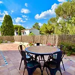 Casa Con Jardin Y Piscina Comunitaria