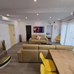 Casa Neptuno Para 10 Personas Solarium Patio Privado Con Bbq, Y Aire Acondicionado