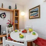 Apartment Les Oranetes By Interhome