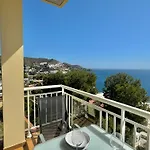 Marina 8