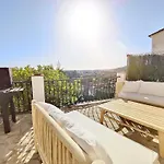 Casa con fantásticas vistas y jardín