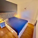 Superbe Appartement Renove, Residence Avec Piscine