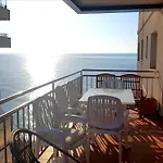 Apartamento En Primera Linea De Mar En Platja D\'Aro, Tranquilo Y Soleado, Con Terraza Y Parking - Es-209-23