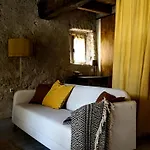 Can Tat, Loft In A Old Coach House