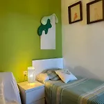 Apartamento con jardín a 11 metros de la playa. CG.