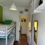 Casa Con Jardin A 25 Metros De La Playa. La T.