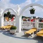 Apartamentos Las Americas - Blanes Beach