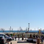 Apartament Amb Jardi A La Platja D\'Empuriabrava