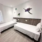 Roses Apartments Beach - 3 Rooms 2Baths