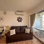 Estudio Con Tres Piscinas Comunitarias Y Pista De Tenis