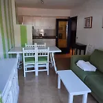 Apartamento con piscina y muy luminoso