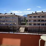Apartamento con piscina y muy luminoso