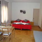 Apartaments Claudi