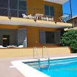 Apartamentos Les Palmeres