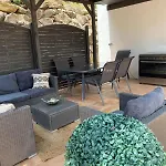 Casa Y Loft Minimalista, Jardin Y Parking Privado