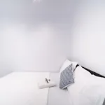 Wehostyou Apt Moderne Central Roses Colom 2A