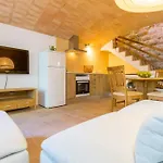 \'La Petita\' Cruilles Costa Brava Chic Welcoming Cottage Medieval Village