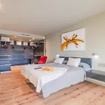 Gran Duplex Cerca Del Mar Con Piscina Privada En El Centro De Roses
