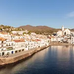 Luminoso apartamento en Cadaqués con vistas al mar