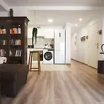 Seahomes Vacations - Centric Apt 100M Beach And Pkg