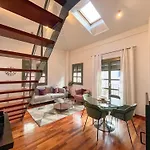 Modern Apt In Old Town W Cathedral Views
