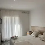 Hostal La Tina