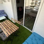 Precioso Apartamento En Roses Con Parking Cerca De Playa