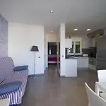 Erstaunliche Wohnung Direkt Am Meer In Roses Inmosantos Oasis B7