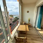 Studio Roses Vue Mer
