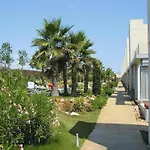 Apartment Facing The Pool L\' Escala