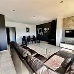 Casa Maju en la parte alta de Mas Tomasí