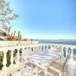Apartment In Roses Near Sea