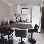 Appartement Avec Piscine Et Vue Canaux