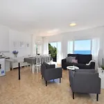 Apartment For 6 Persons
