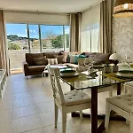 A 600 Metros De La Playa Con Piscina, Ideal Para Familias