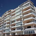 Apartamento Moderno, Renovado Y Soleado Con Vistas Panoramicas Al Mar En Primera Linea De Playa - Es-228-100
