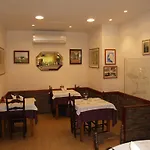 Hostal Barnes