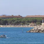 Apartamentos Sallés Beach