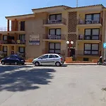 Apartamentos Port-Pelegri