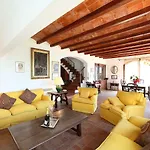 Holiday Home Illa Blanca