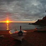 Lets Holidays Mediterranean Apartment 3 Minutes To The Beach 3