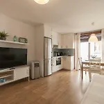 Lets Holidays Centric House With Parking