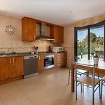 Luxury Villa Near The Sea