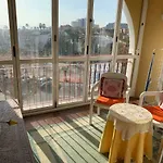 Awaydays - 317 - Duplex Style Apartment 1St Sea Line