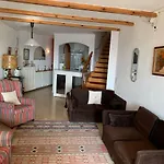 Awaydays - 317 - Duplex Style Apartment 1St Sea Line