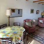 Awaydays - 317 - Duplex Style Apartment 1St Sea Line